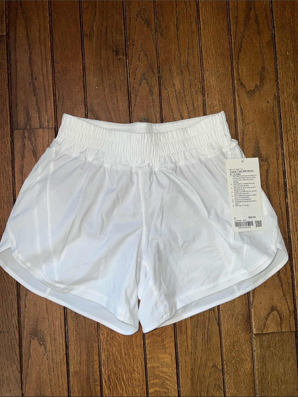 Lululemon White Track That Mid Rise 5” Shorts Size 6 NWT